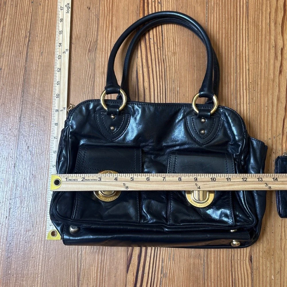 Marc Jacobs Satchel Bag Women Black Leather Gold Push Lock Vintage SIZE Medium